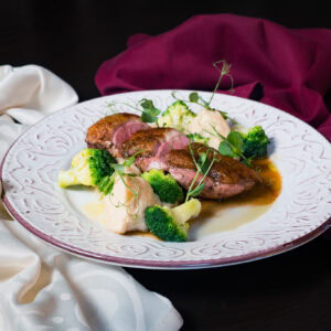 Preparat Piept de rață cu piure de țelină