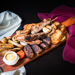 Preparat Platou Mix Grill pentru Doi